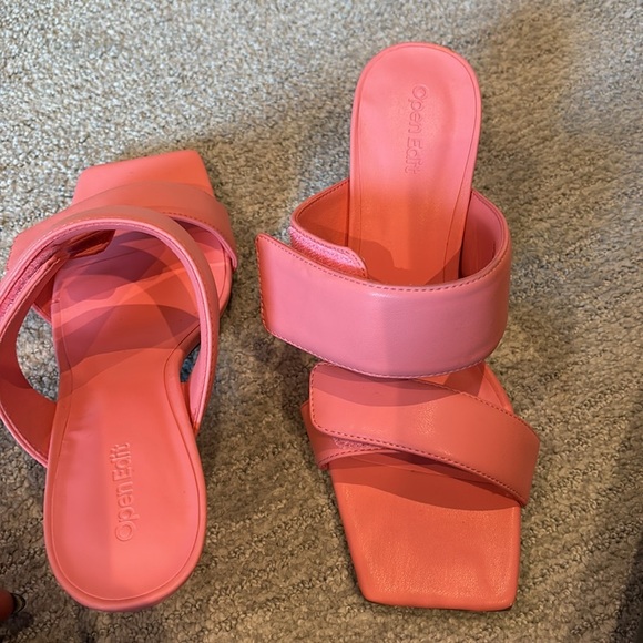 Open Edit Pink Heels - Picture 2 of 3